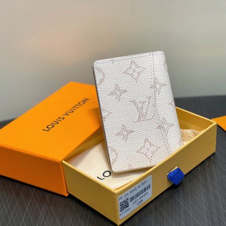 LV small wallet