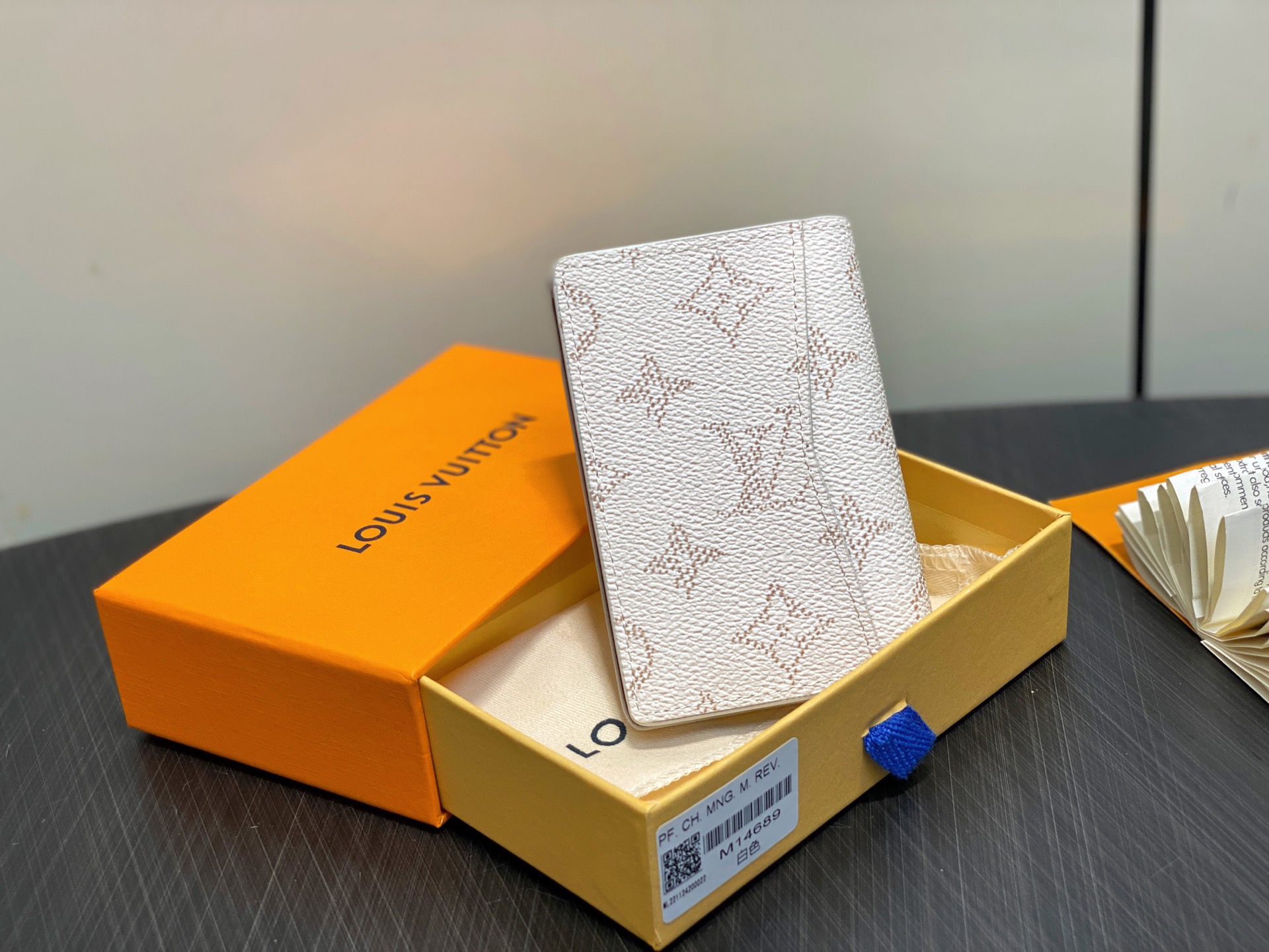 LV small wallet - Image 1