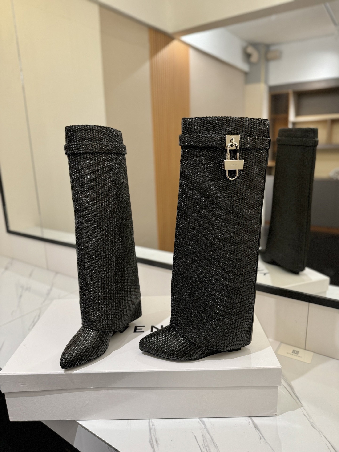 Givenchy Shark Lock Shoe - Image 9