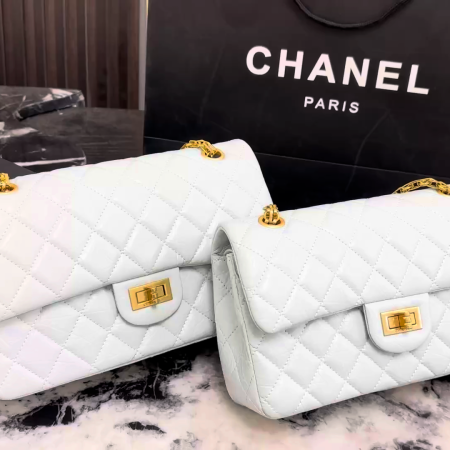Chanel Quilto 2.55 Shoulder Bag