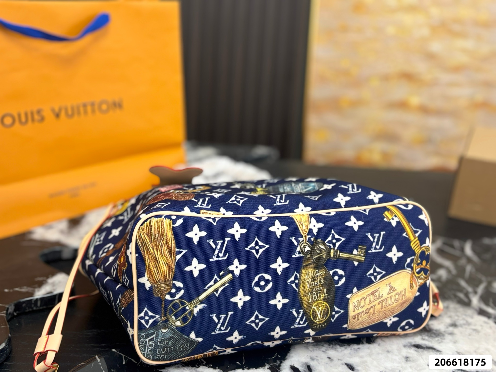 LV Neverfull Tote Bag - Image 8