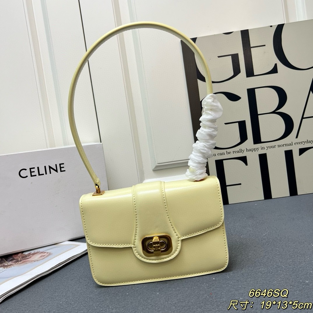 CHANEL Teen Bags - Image 4