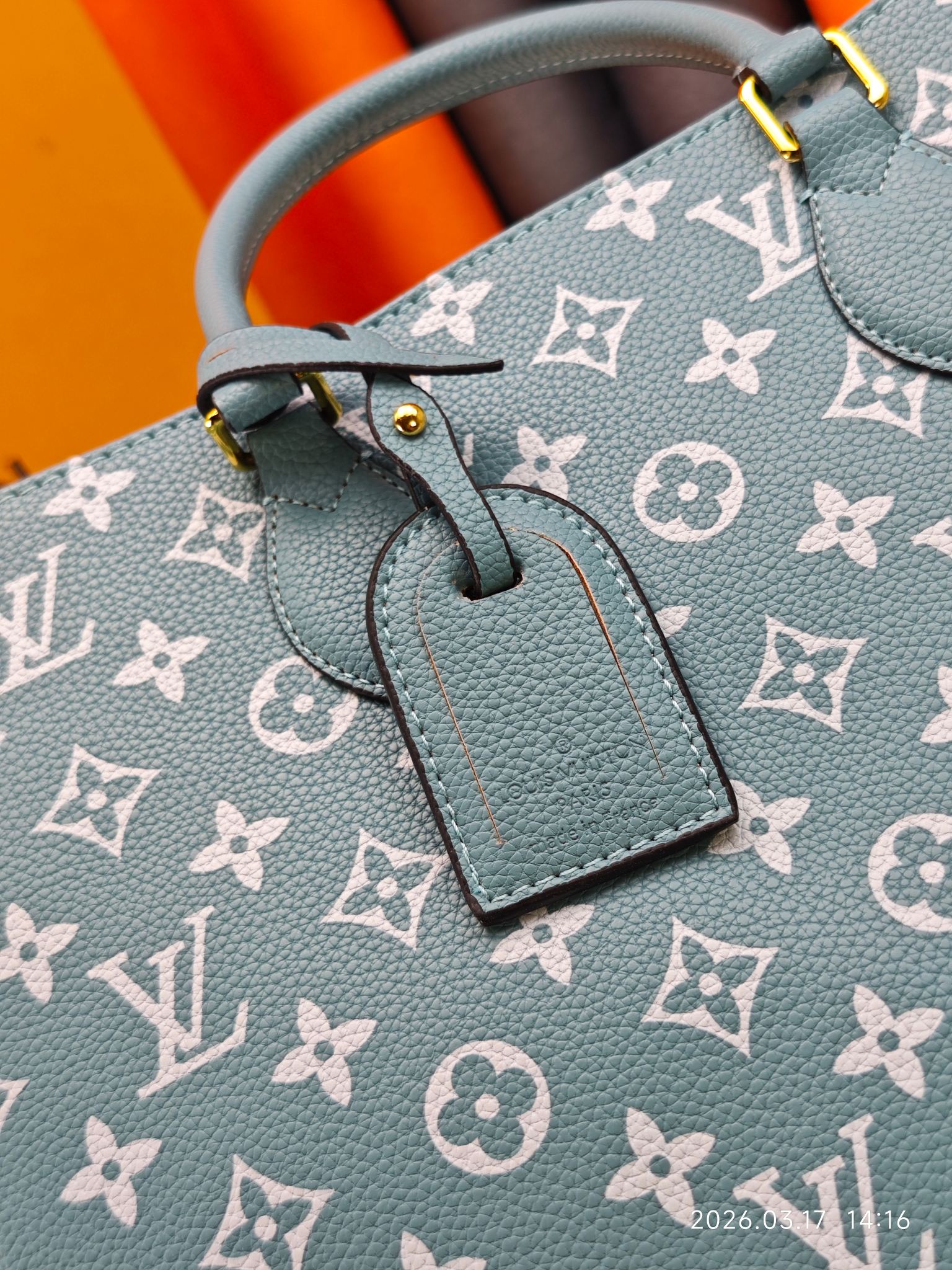 LV OnTheGo MM Bag - Image 6