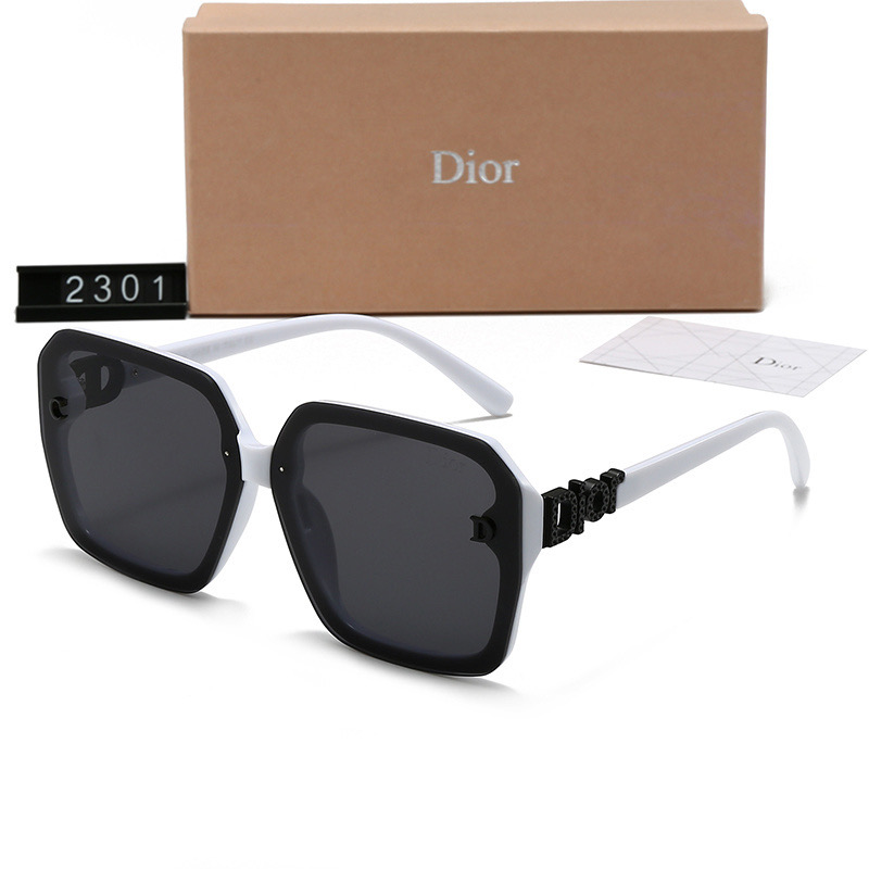 Dior Fashionable Sunglasses - Image 4