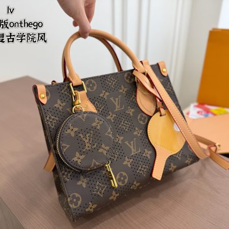LV-Tote-Bag - Image 5
