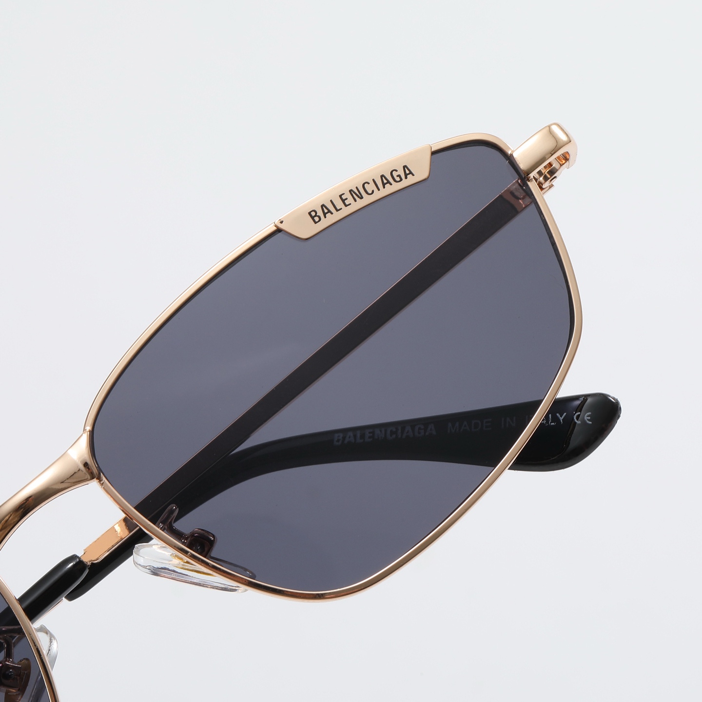 Balenciaga Fashionable Sunglasses - Image 8