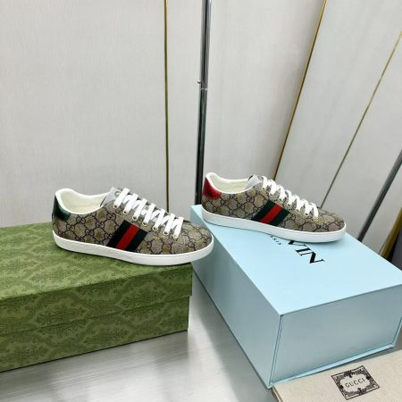 Gucci Ace GG Supreme Bees Sneaker Brown - Image 10