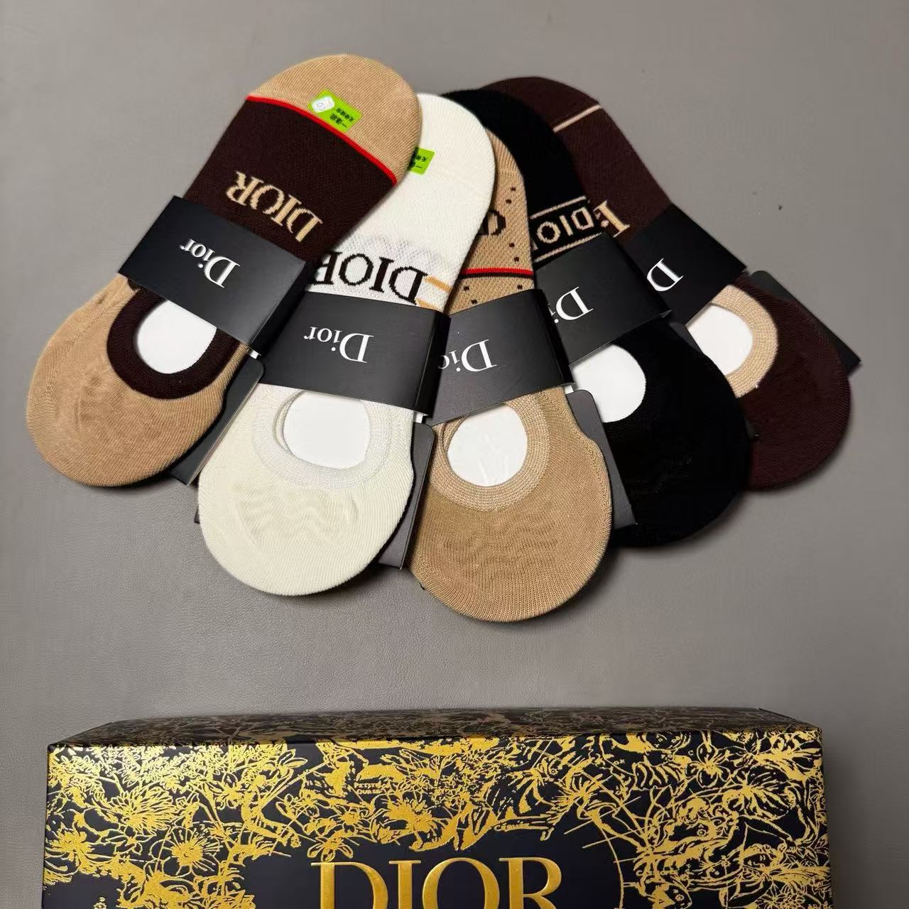 Dior Invisible Socks [5 pairs per box] - Image 1