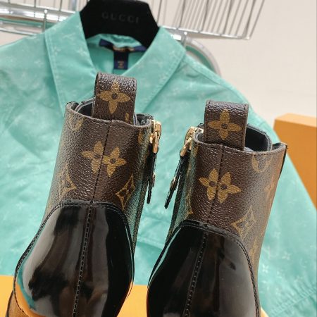 LV Star Trail Ankle Boots - Image 7