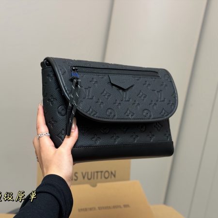 LV Pulse Messenger Monogram Shadow Bag - Image 9