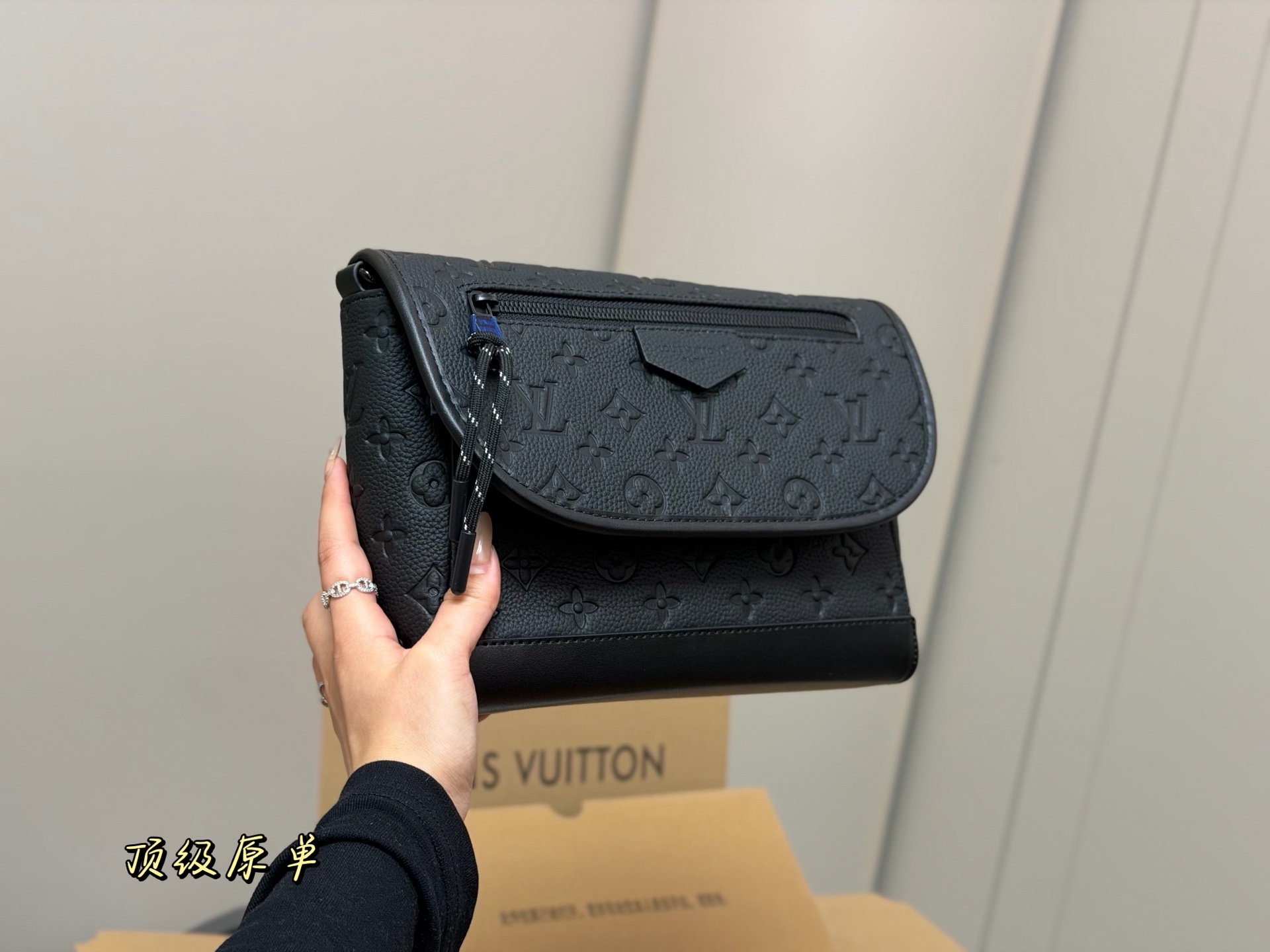 LV Pulse Messenger Monogram Shadow Bag - Image 9