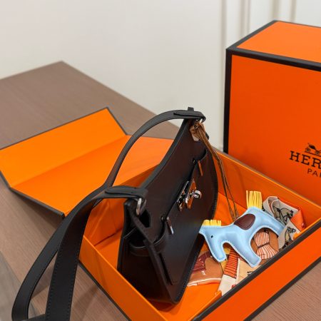 Hermès Gypsy Mini Crossbody Bag - Image 7