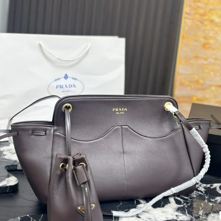 Prada Vitello Daino Handbag - Image 5