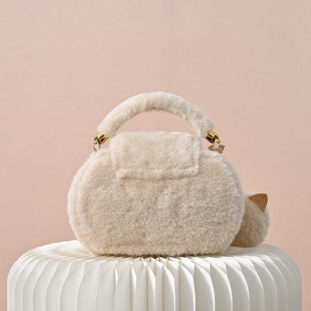 LV Capusnow Bag (Top Quality) - Image 4