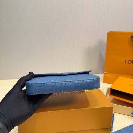 LV Pochette Felicie Monogram Empreinte Bag - Image 6