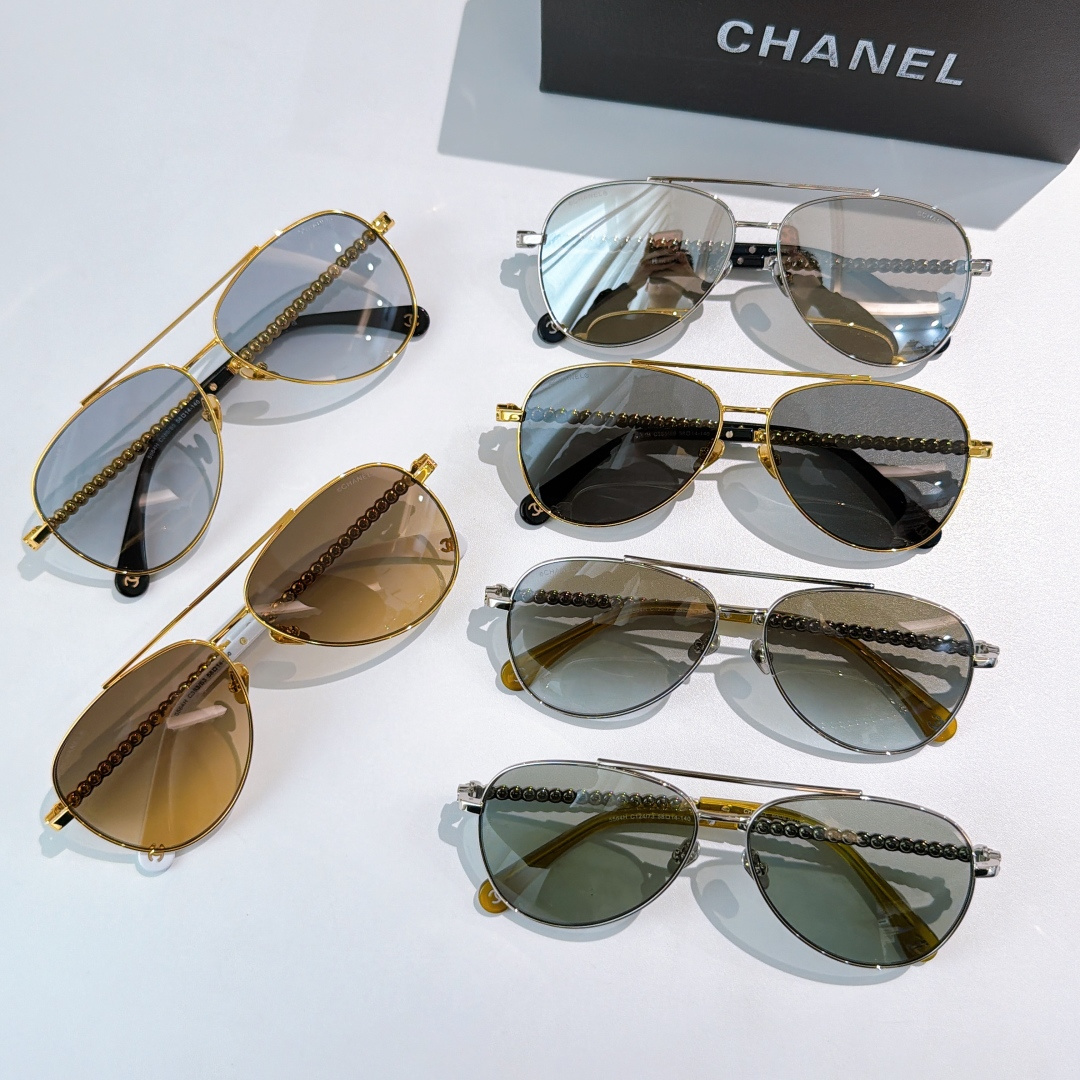 Chanel Fashionable Sunglasses Top Quality - Image 1