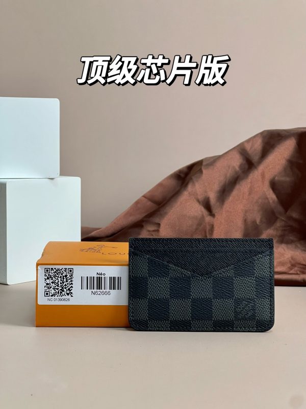 LV Lu Neo Card Holder