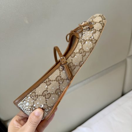 Gucci Women's GG Crystal Gucci Horsebit Ballet Flat in Beige - Image 6