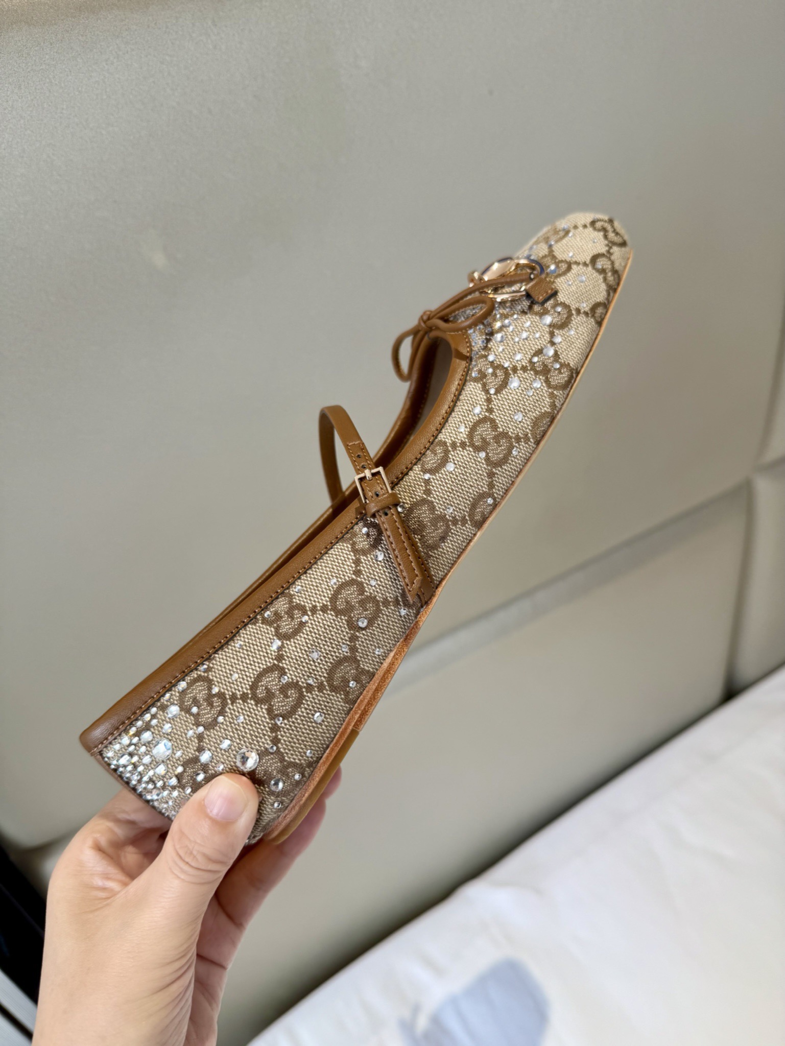 Gucci Women's GG Crystal Gucci Horsebit Ballet Flat in Beige - Image 6