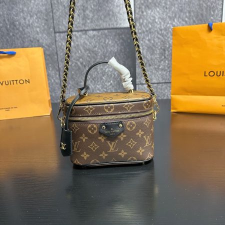 LV Vanity Chain Pouch Monogram Bag - Image 9