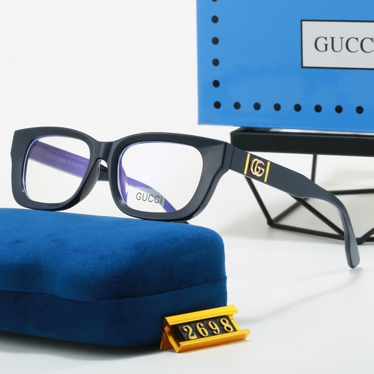 Gucci Fashionable Sunglasses - Image 6