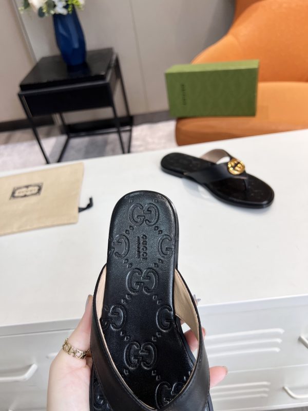 Gucci Interlocking G Thong Sandals