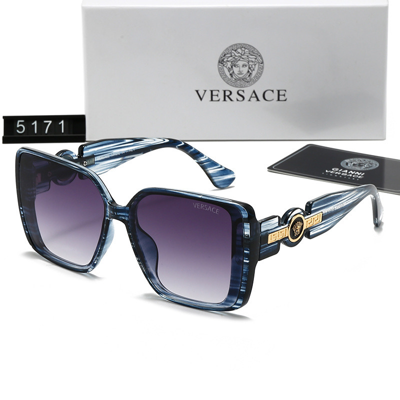 Versace Fashionable Sunglasses - Image 3