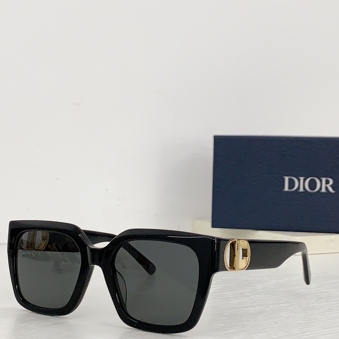 Dior Square Outdoor Sunglasses Top Quality - Image 1