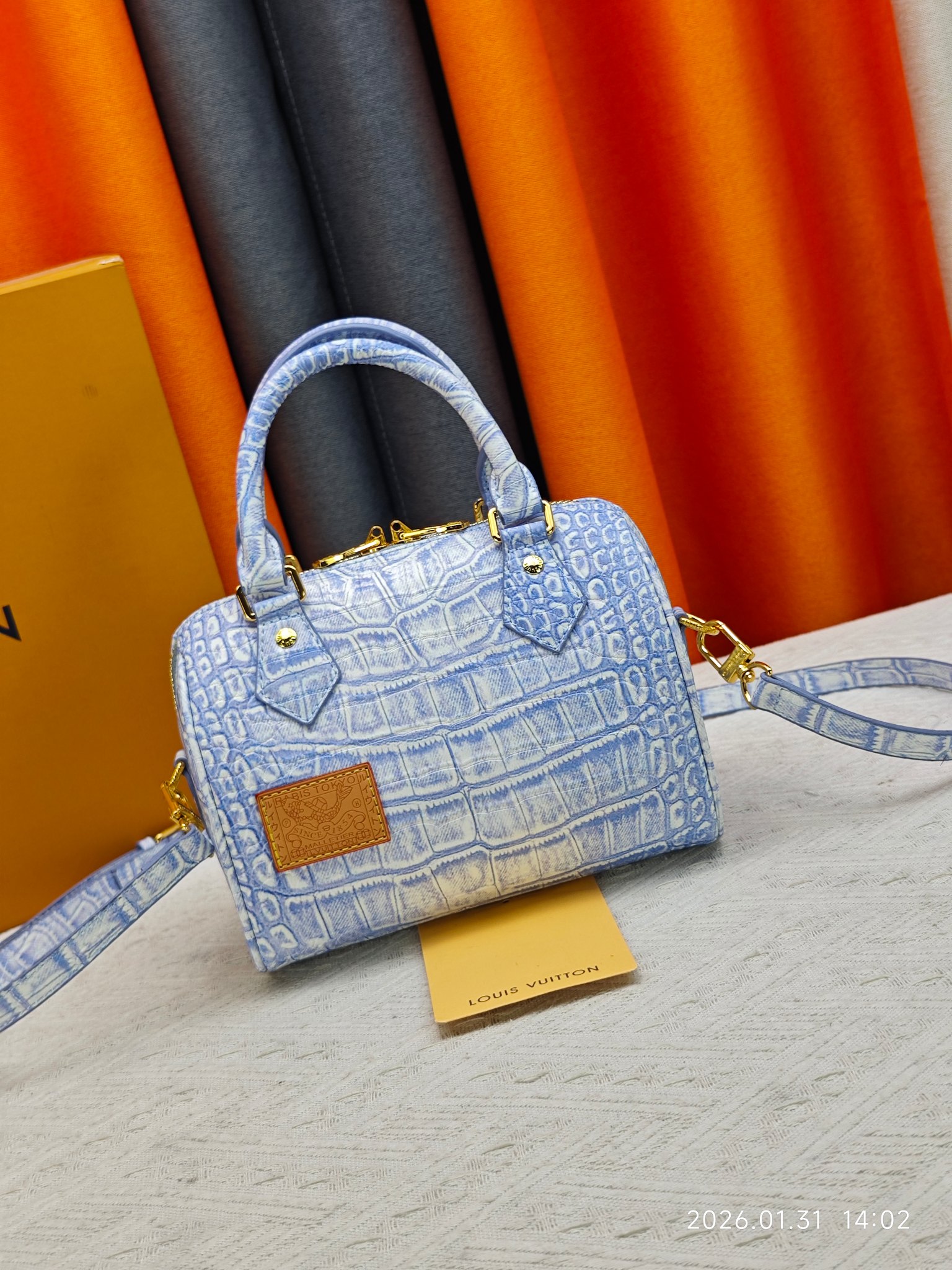 LV  Speedy 20 Soft Bag - Image 2