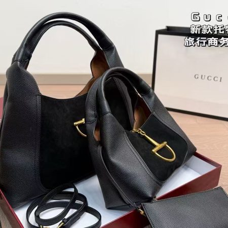 Gucci's New Tote Bag - Image 4
