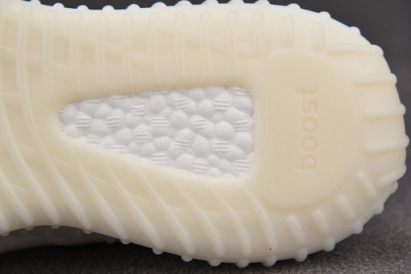 Yeezy Boost 350 V2 BONE HQ6316