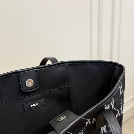 MLB Tote Bag - Image 8