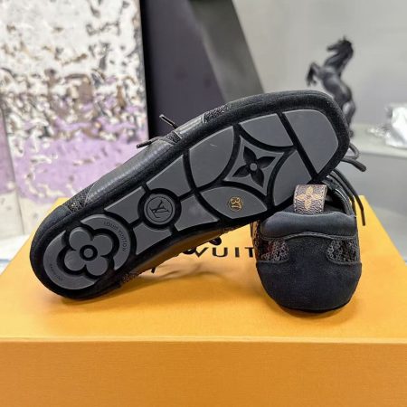 LV Sneakerina Casual Shoes - Image 9