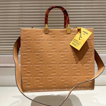 FENDI Sunshine Texture Bag Medium - Image 8