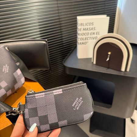 LV Messenger Bag - Image 3