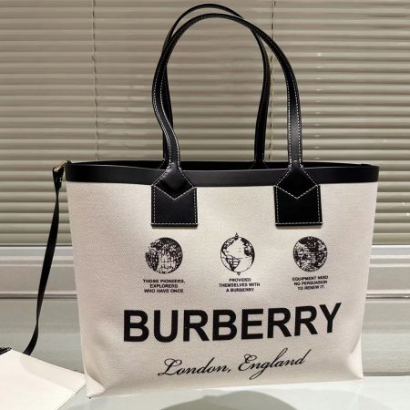 Burberry London Bag Medium - Image 3