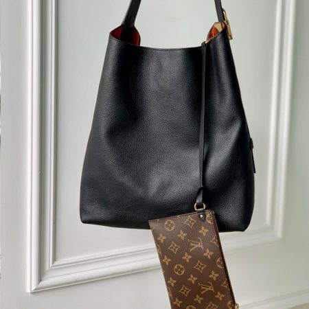 LV LOW KEY HOBO MEDIUM BAG - Image 7