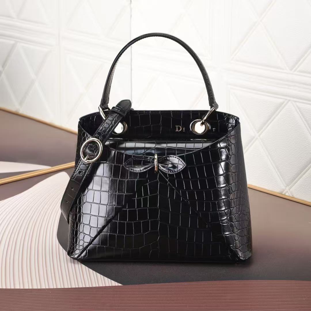 Dior Bow Handbag - Image 3