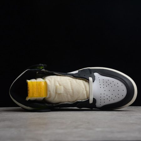 Air Jordan 1 High OG University Gold 555088-118 - Image 4