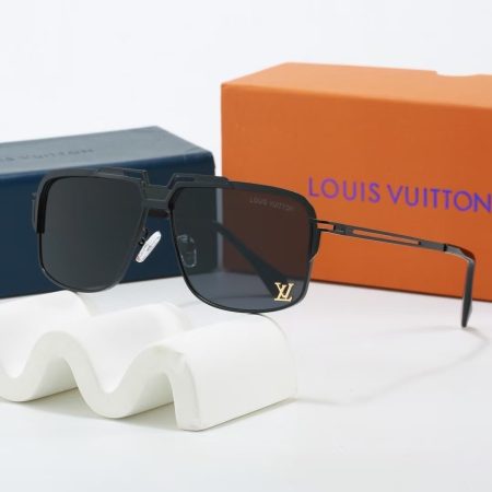 LV Fashionable Sunglasses - Image 4