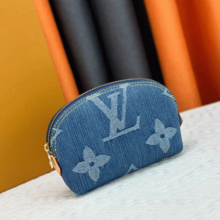 LV Cosmetic pouch Bags - Image 2