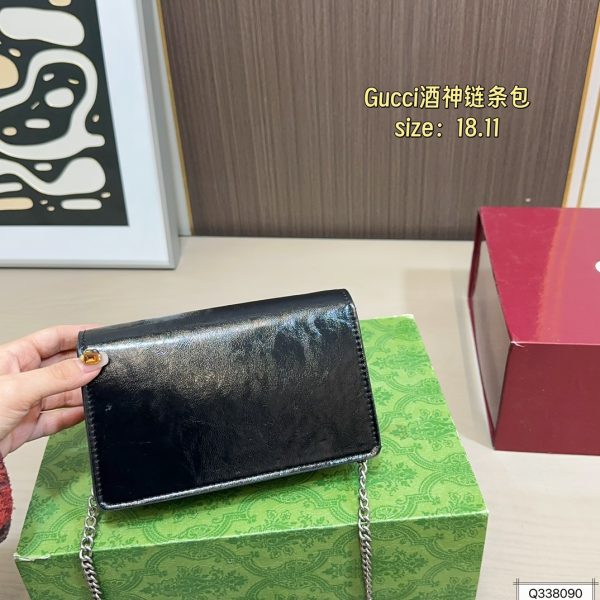 Gucci Dionysus Shoulder Bag