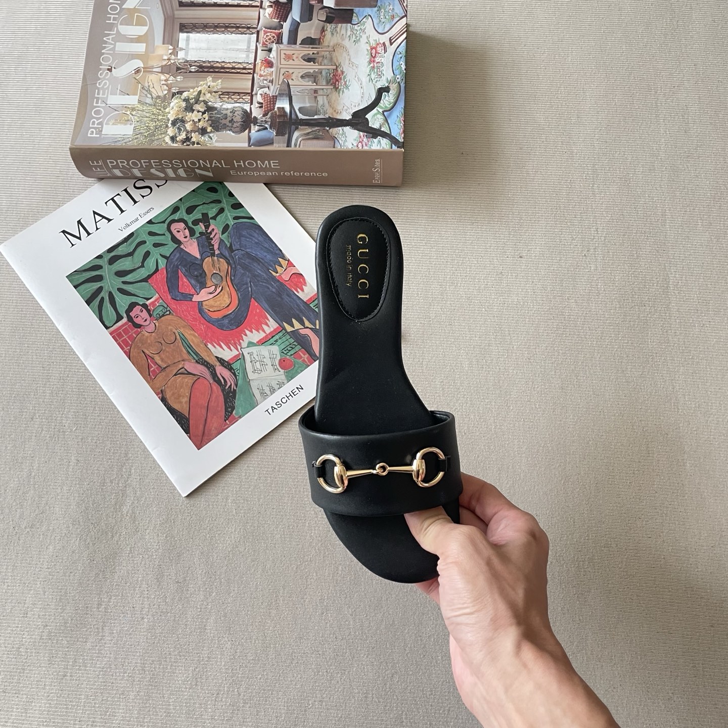 Gucci 26P Horsebit Flat Sandals - Image 3