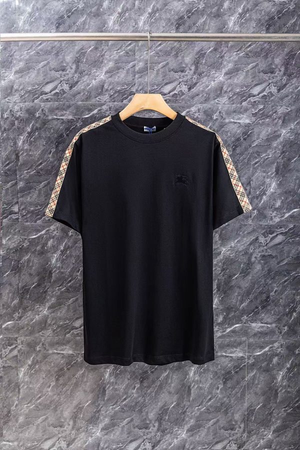 Burberry T Shirt