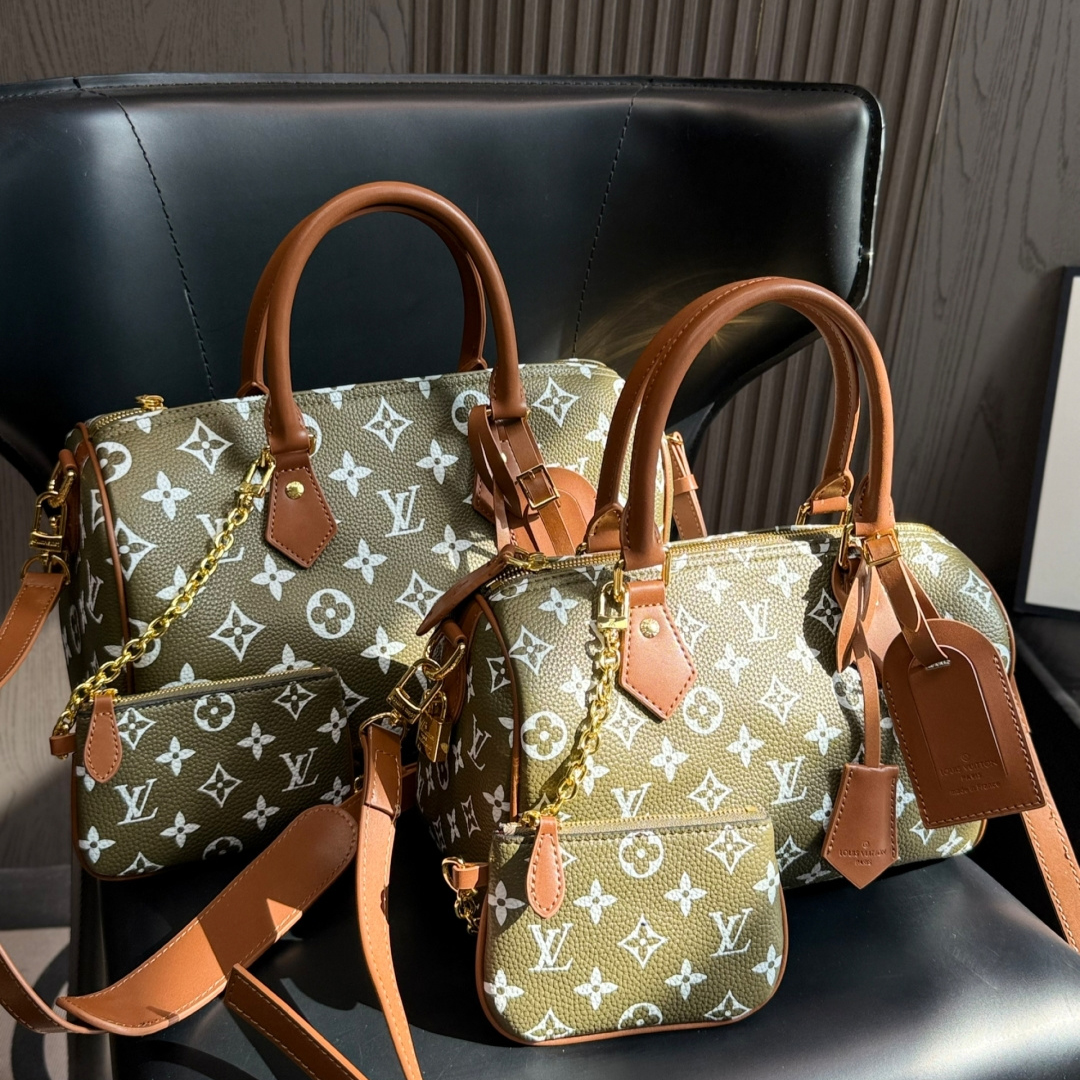 LV Speedy P9 Bandoulière Monogram Bag - Image 2