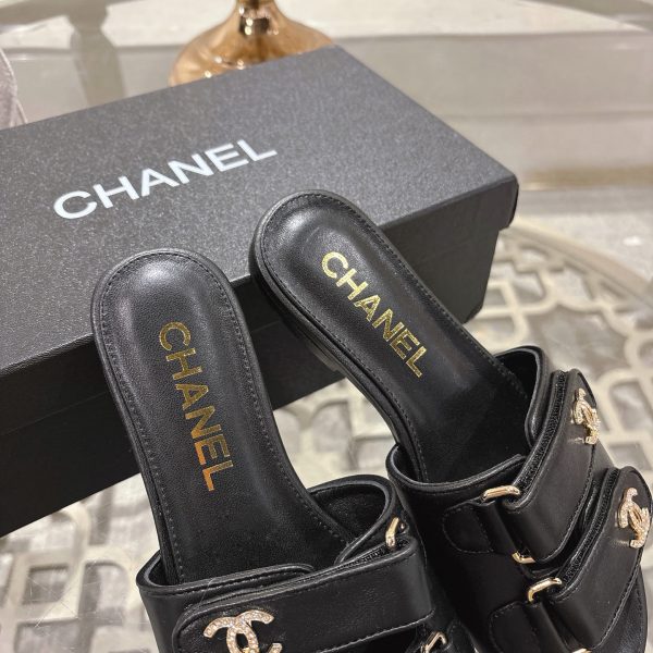 CHANEL CC Spring Flat Sandals
