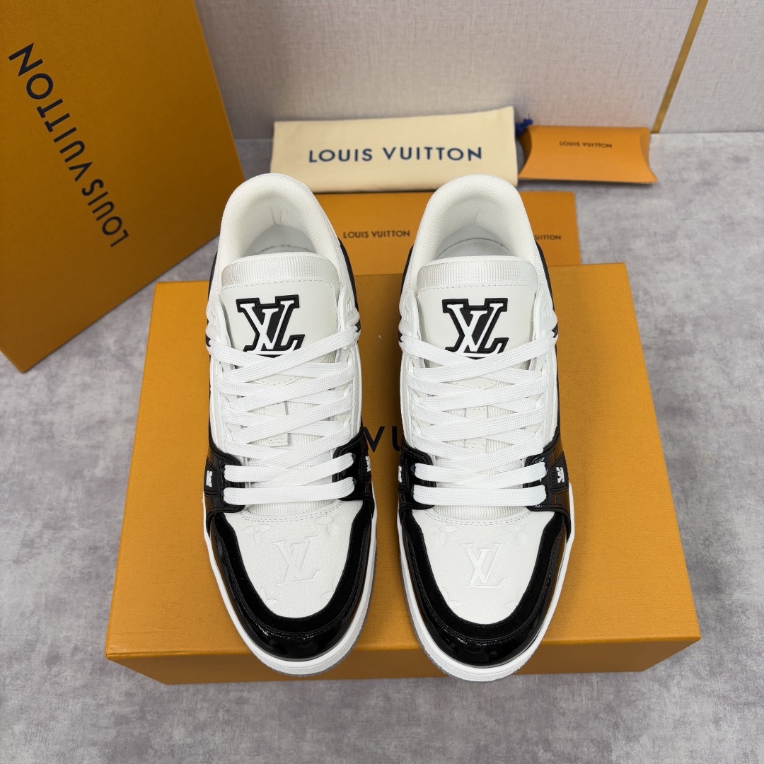 LV Trainer Sneakers Black & White High Quality - Image 2