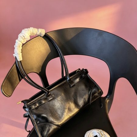 Prada Bonny Medium Handbag - Image 3