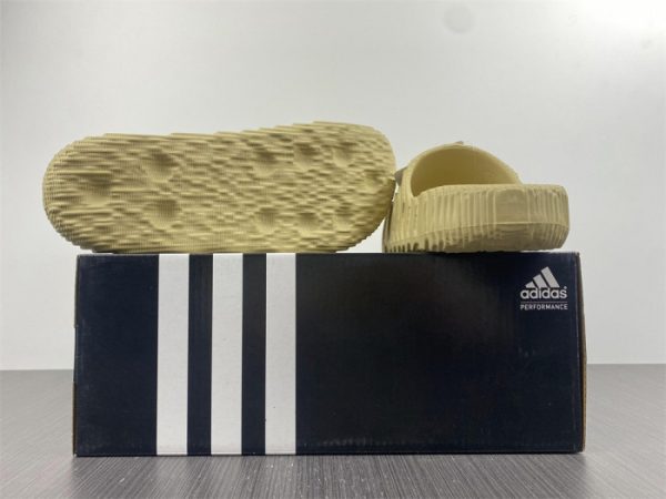 Yeezy Slide new collection 2