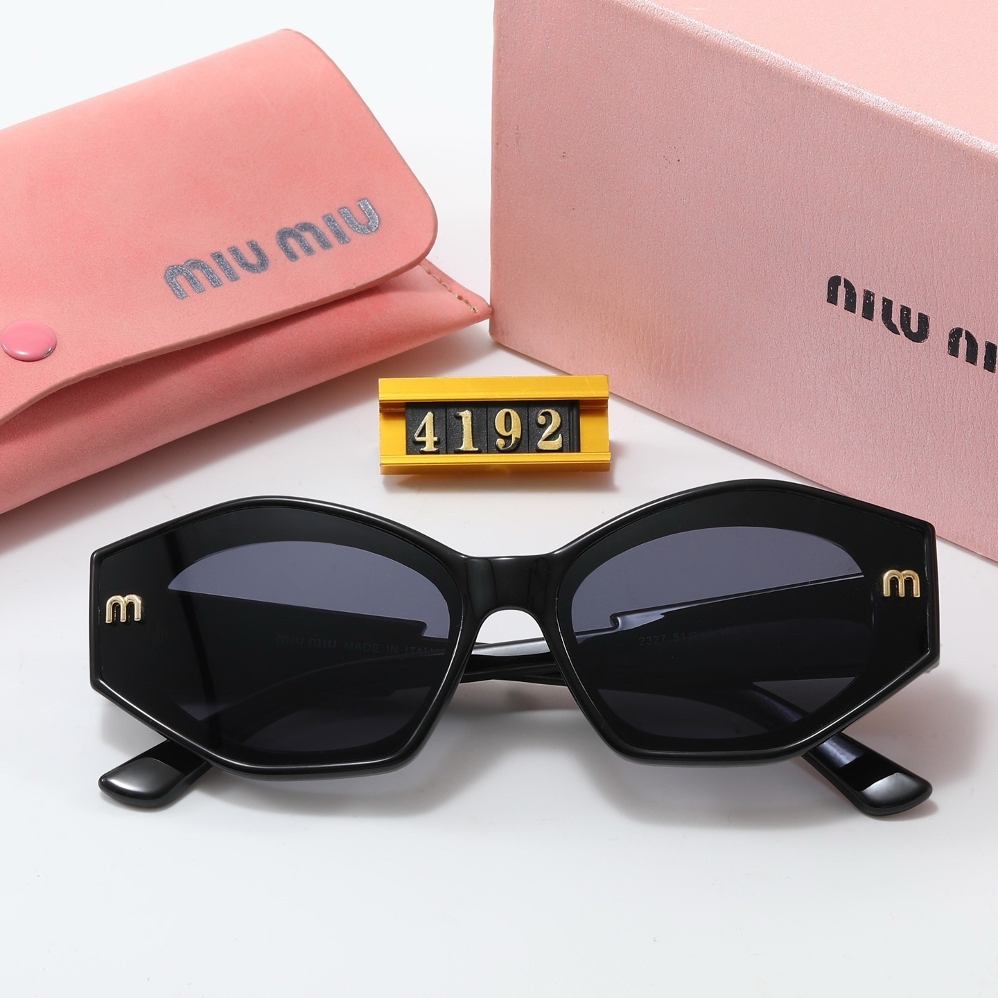 Miu Miu Fashionable Sunglasses - Image 7